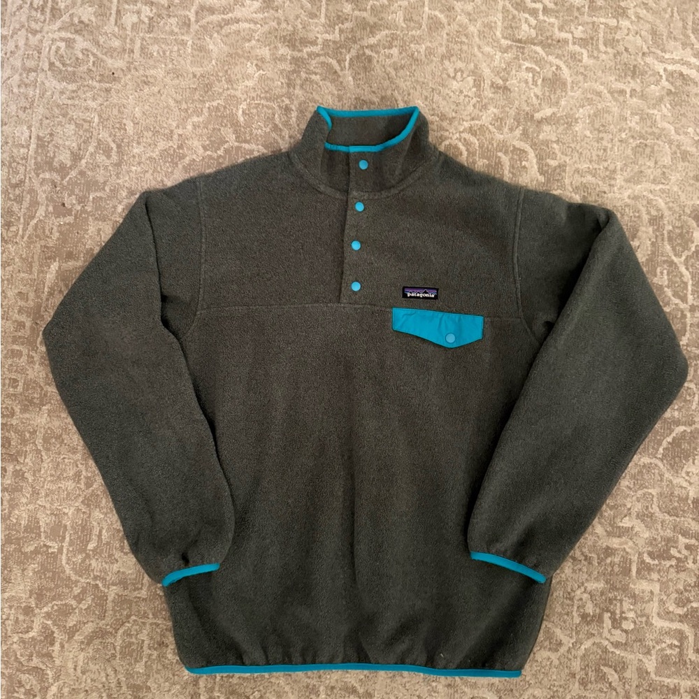 Patagonia Synchilla Women’s Gray with Teal Pullover Snap T Size Large